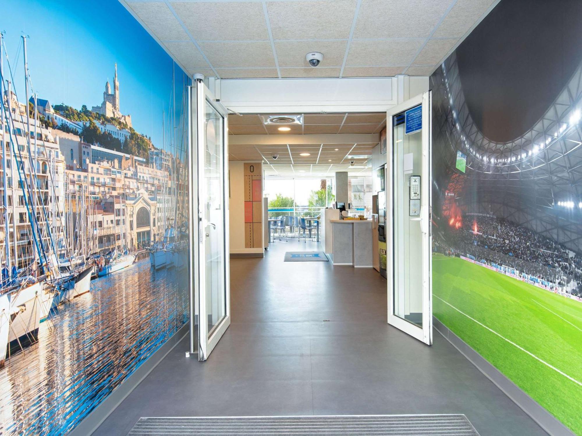 Ibis Budget Marseille L'Estaque Exterior foto